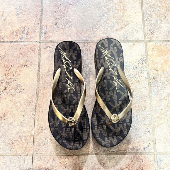 Michael Kors Jet Set Signature Flip Flops Brown/Gold Logo Rubber Sole Women 10M - Picture 7 of 9